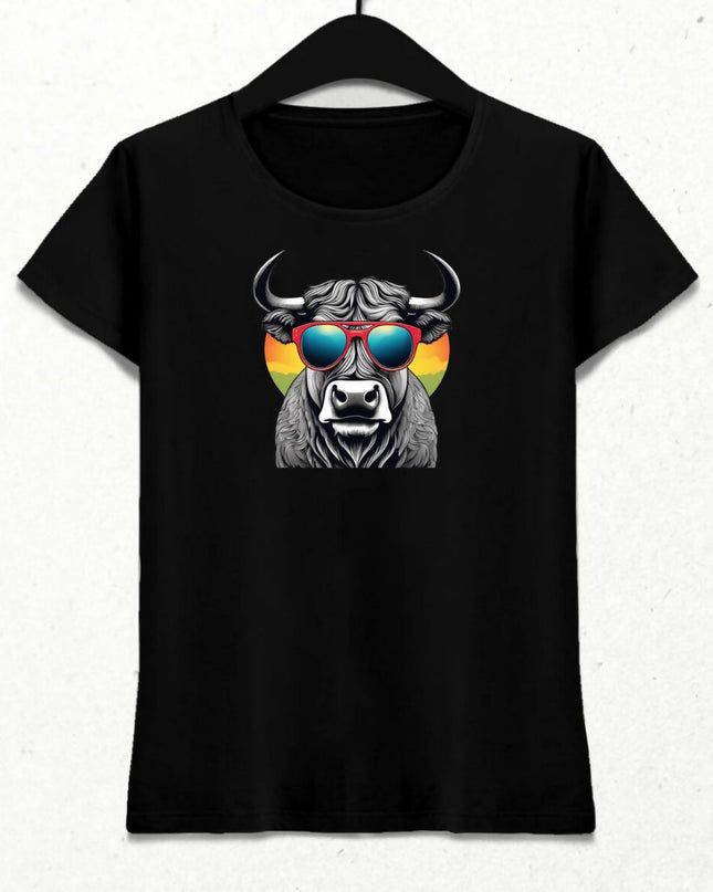 Gözlüklü Boğa Kadın Tişört