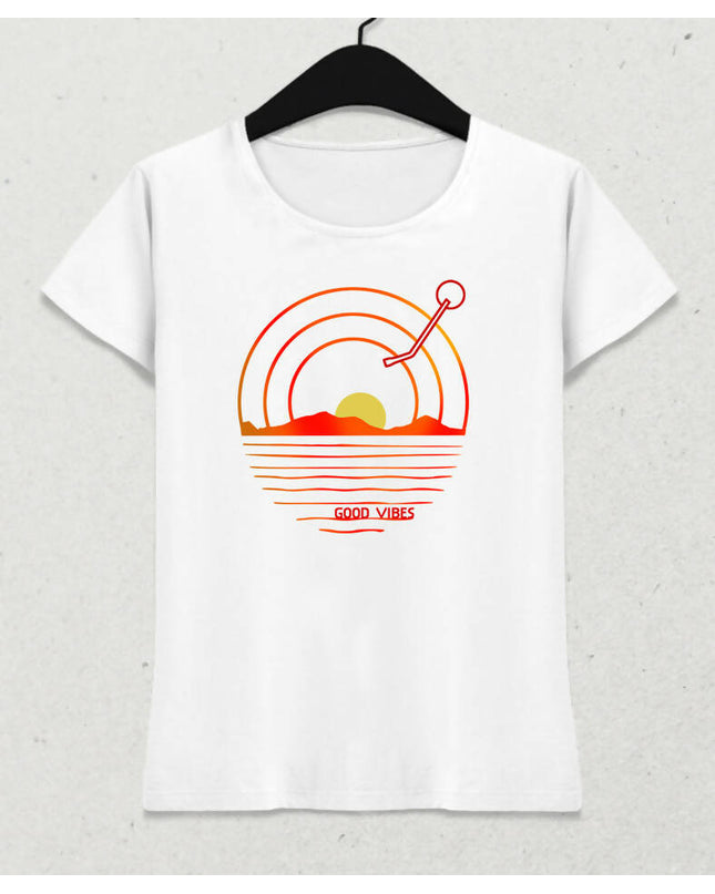 Good Vibes Kadın Tişört - basmatik.com