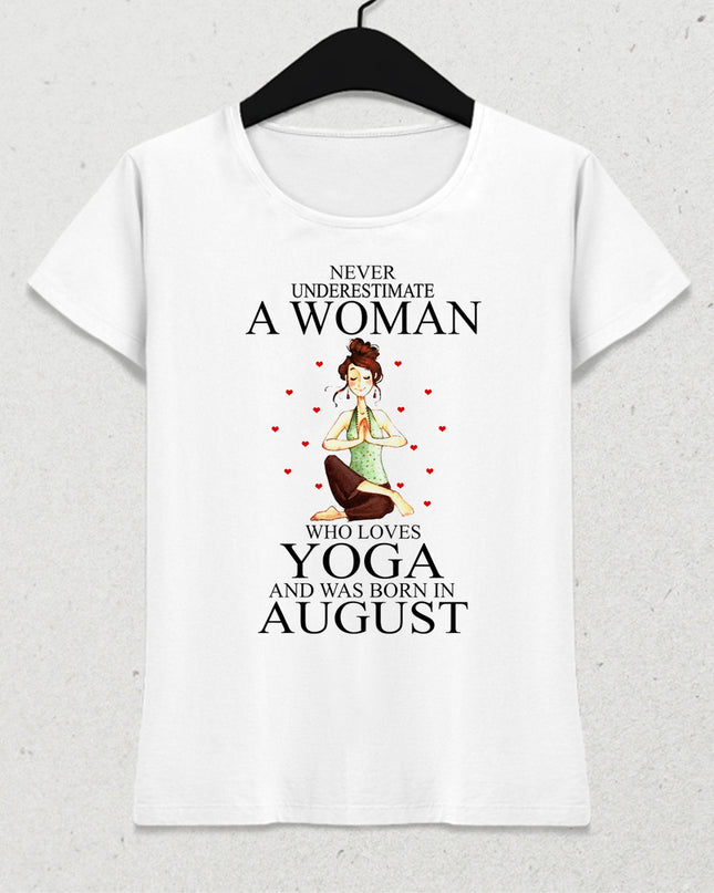 A woman who loves yoga tişört - basmatik.com