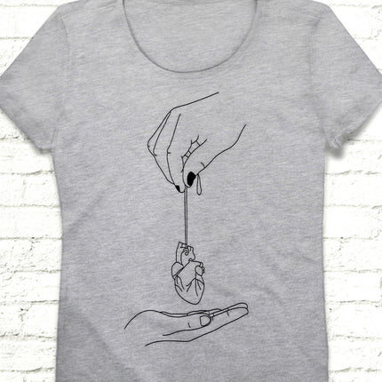 Broken Hearth Gri Tişört - basmatik.com