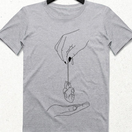 Broken Hearth Gri Tişört - basmatik.com