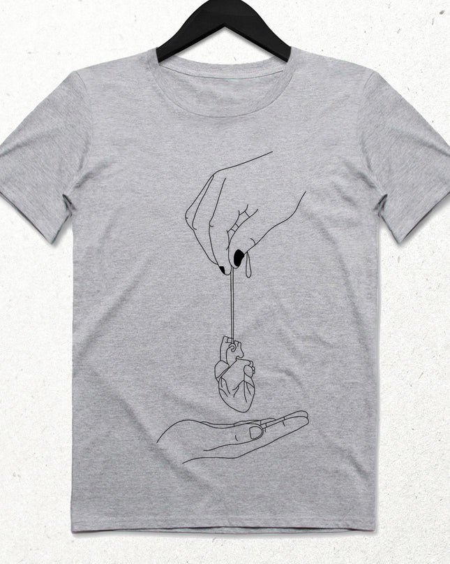 Broken Hearth Gri Tişört - basmatik.com