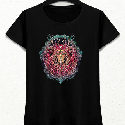 Mystical Woman Kadın Tişört - basmatik.com