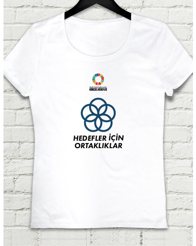 Hedef 17 Beyaz Kadın tshirt - basmatik.com