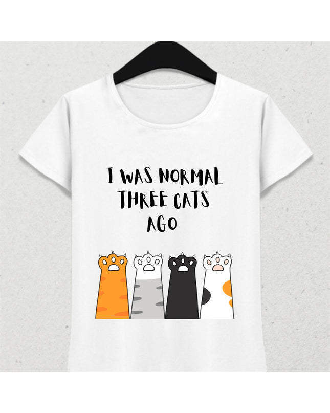 Üç Kedi Önce Normaldim Slogan Tişört