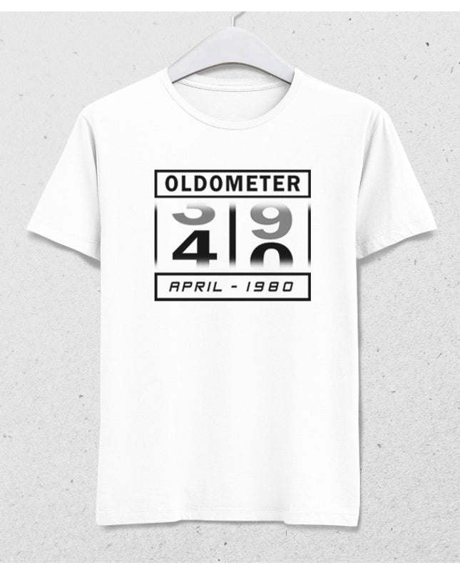 Oldometer doğum günü beyaz tişört - basmatik.com