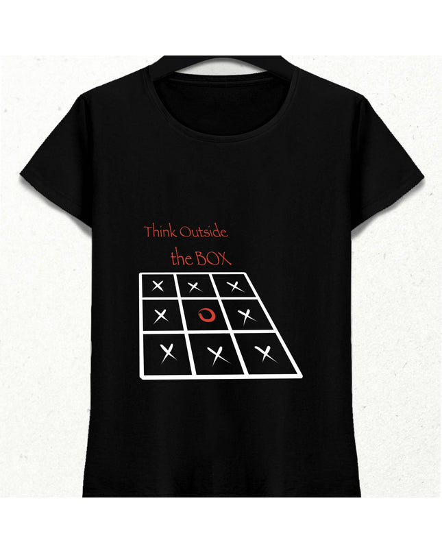 Kutu Dışında Düşün Slogan Tişört