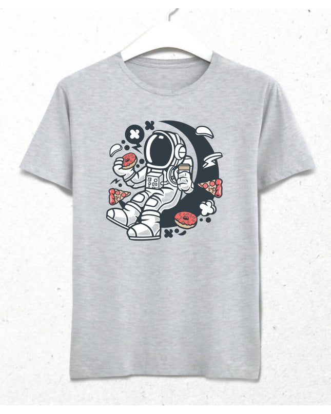 Uzayda Abur Cubur Atıştıran Astronot T-shirt