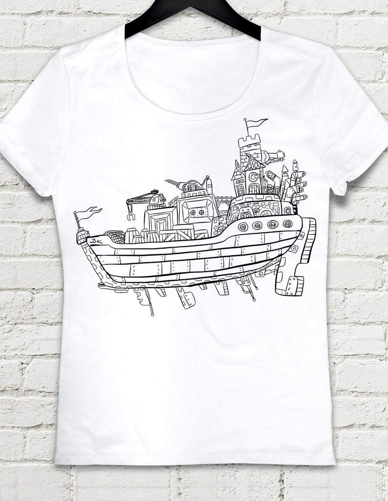 Ship Happens Beyaz Kadın tshirt - basmatik.com