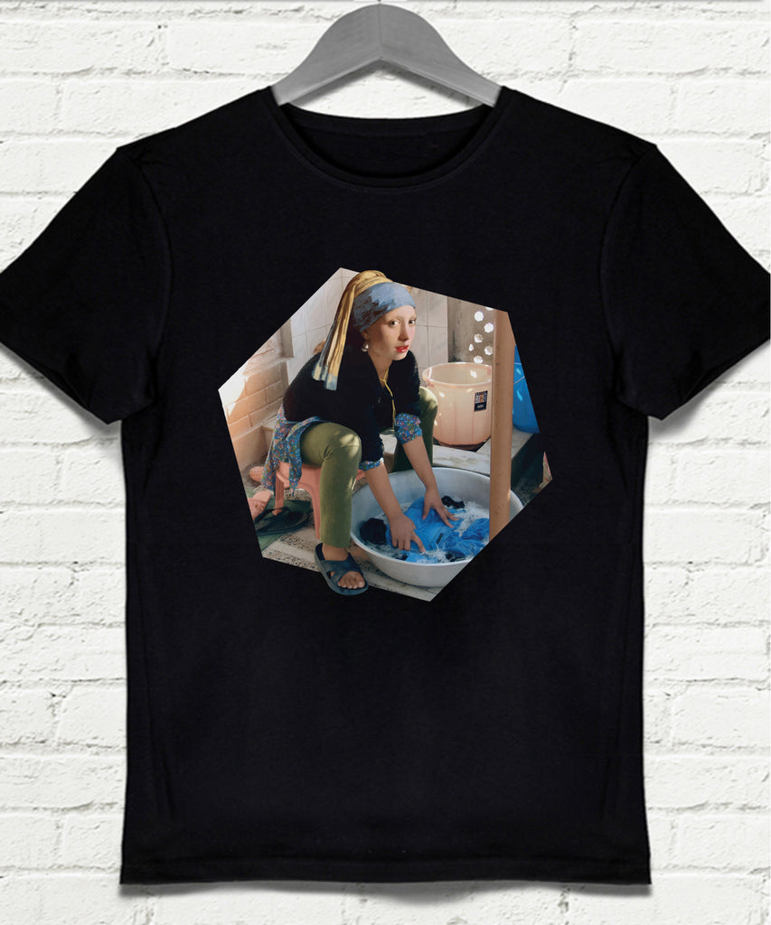 Çamaşırcı Kız Siyah Tişört - basmatik.com