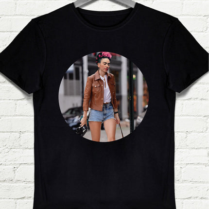 Frida - Street Fashion Siyah Tişört - basmatik.com