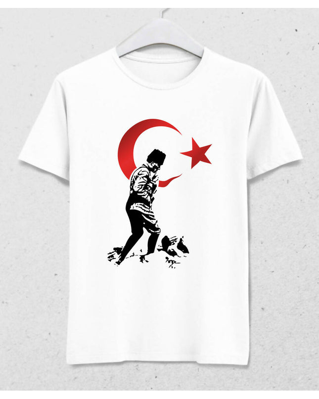 Atatürk ve Bayrak Temalı Erkek Tişört - basmatik.com