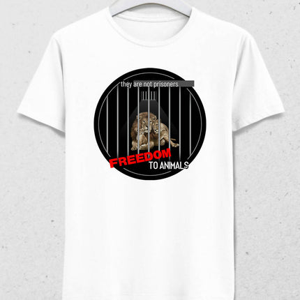 Freedom To Animals Men's T-Shirt