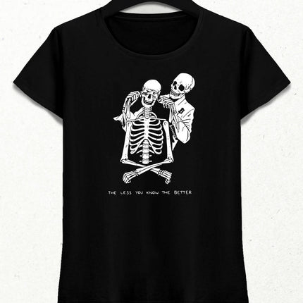 Skeletons Blindfold Kadın Tişört - basmatik.com