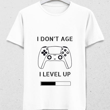 Gamers Don’t Age Eğlenceli Erkek Tişört