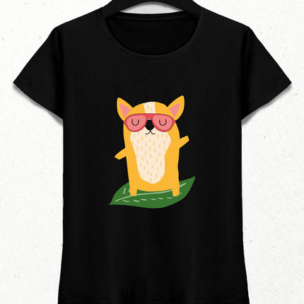 Sörfçü Corgi Köpek kadın tişört