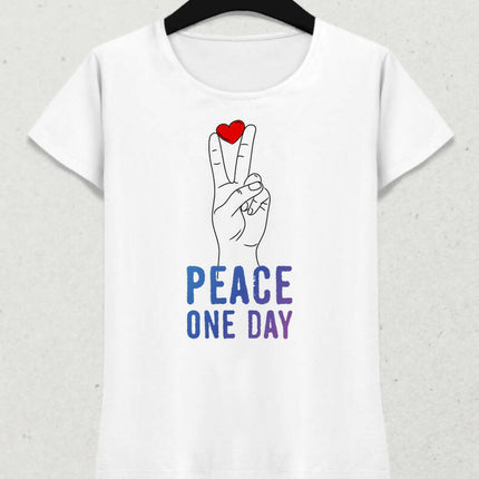 Peace On Day Kadın Tişört