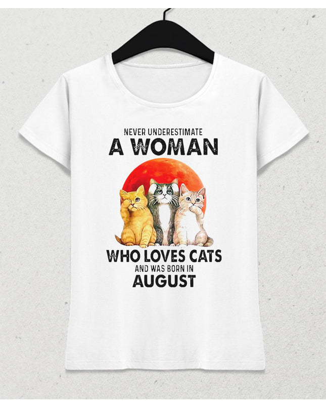 who loves cat kadın tişört - basmatik.com