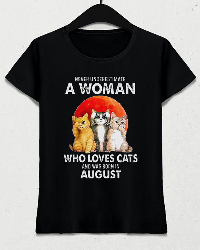 who loves cat kadın tişört - basmatik.com