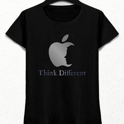 Think Different (Farklı Düşün) Kadın Siyah Tişört - basmatik.com